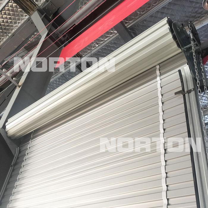 ຄູ່ມືການຕິດຕັ້ງສໍາລັບປະຕູມ້ວນ: ທ່ານໄດ້ເອົາໃຈໃສ່ກັບລາຍລະອຽດເຫຼົ່ານີ້ບໍ?